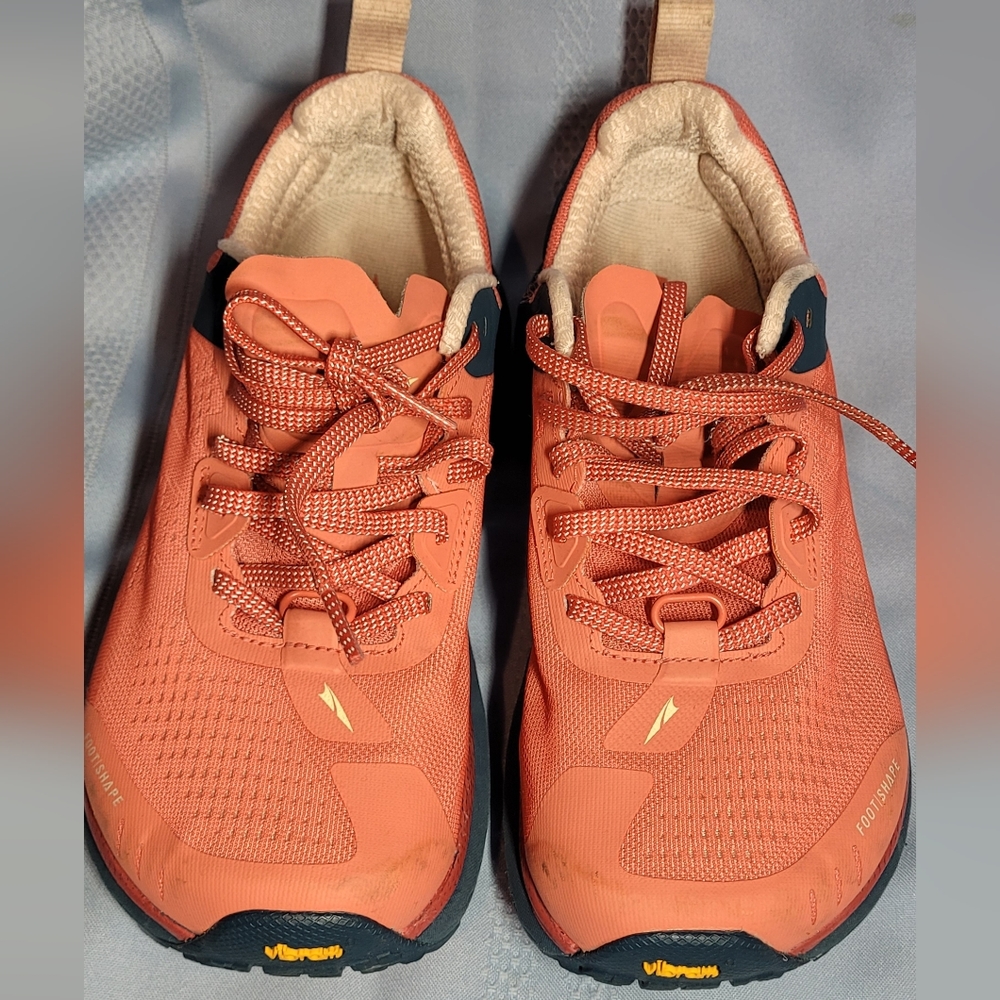 Altra Olympus 4 Orange Blue Running Gym Trail Hiking Shoes Women's Size US 7.5